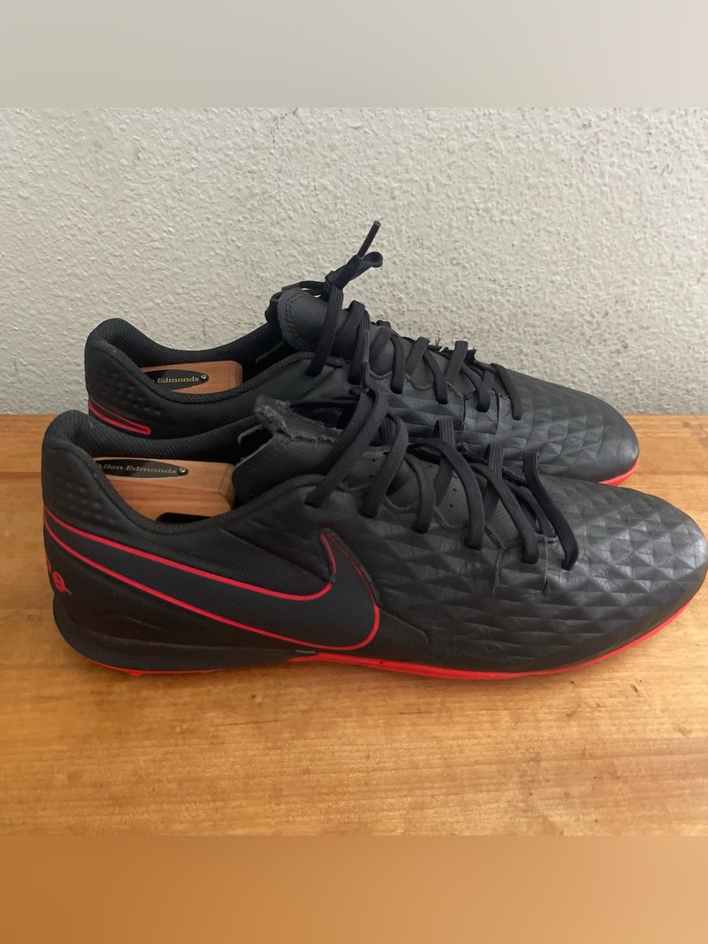 Nike Tiempo Legend 8 Academy TF Bred Black Chili Red Mens Sneakers Sz 10